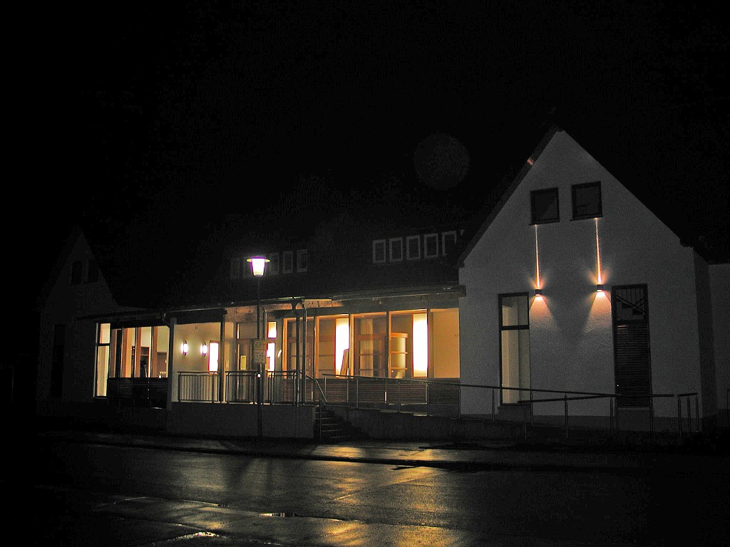 2002 Eröffnung des Gemeindehauses
